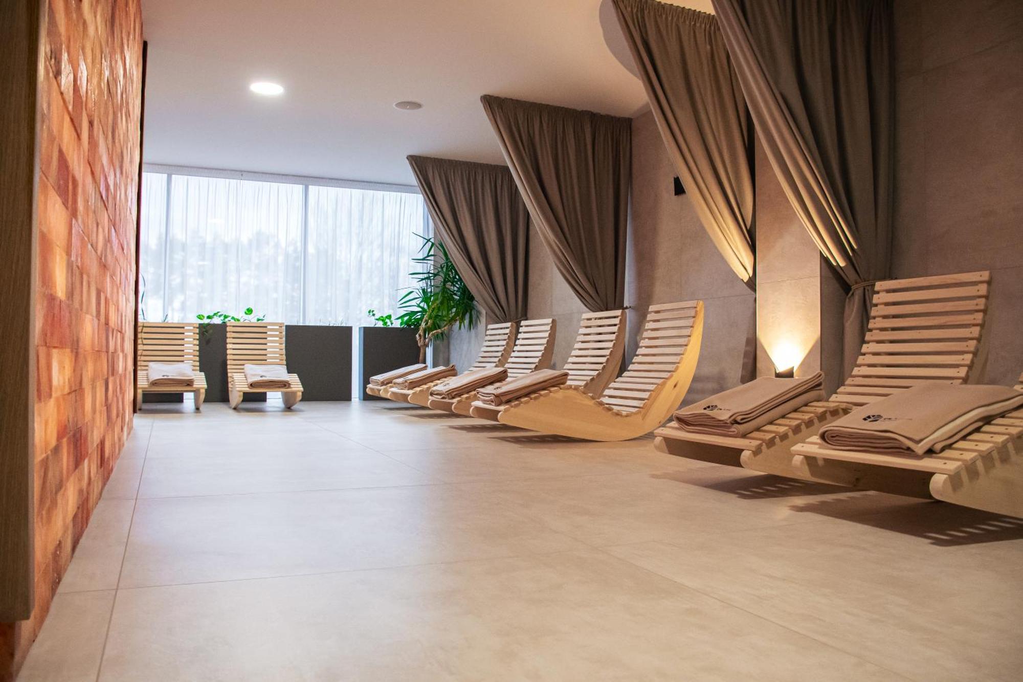 Rm Hotel Wellness & Congress Prievidza Exterior foto