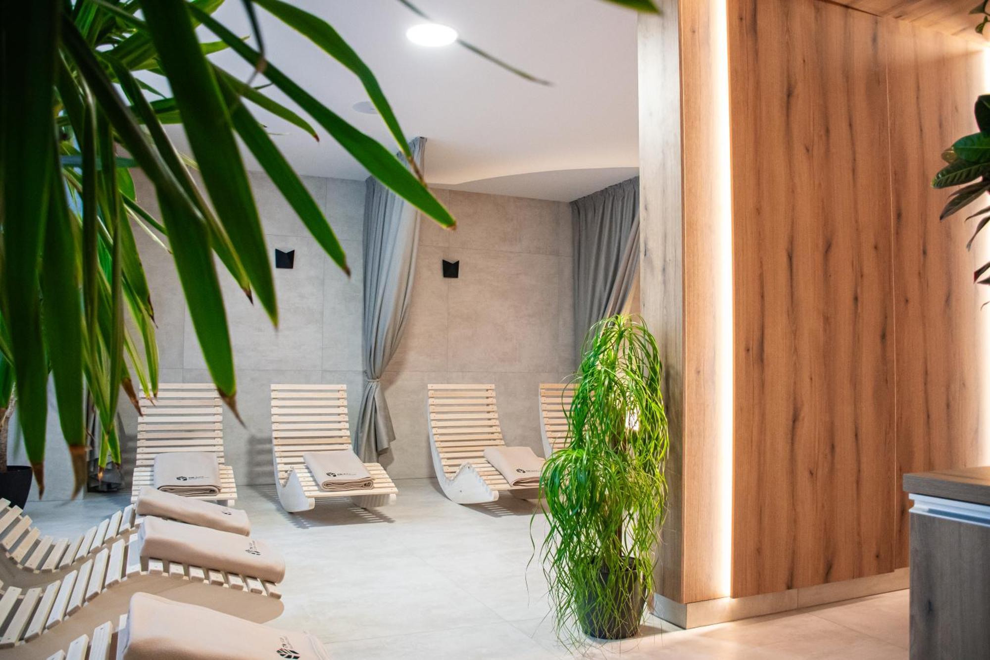 Rm Hotel Wellness & Congress Prievidza Exterior foto