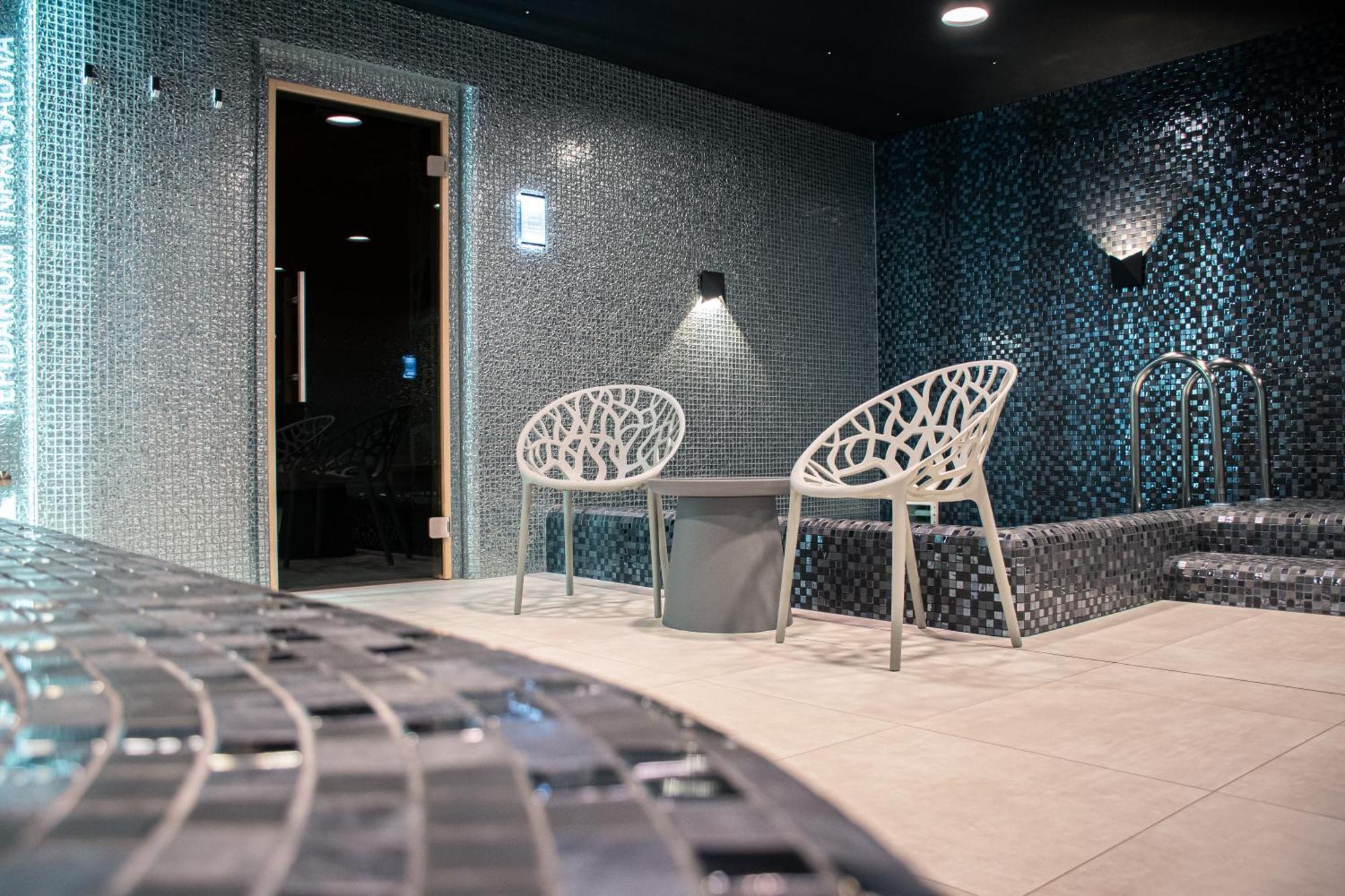 Rm Hotel Wellness & Congress Prievidza Exterior foto