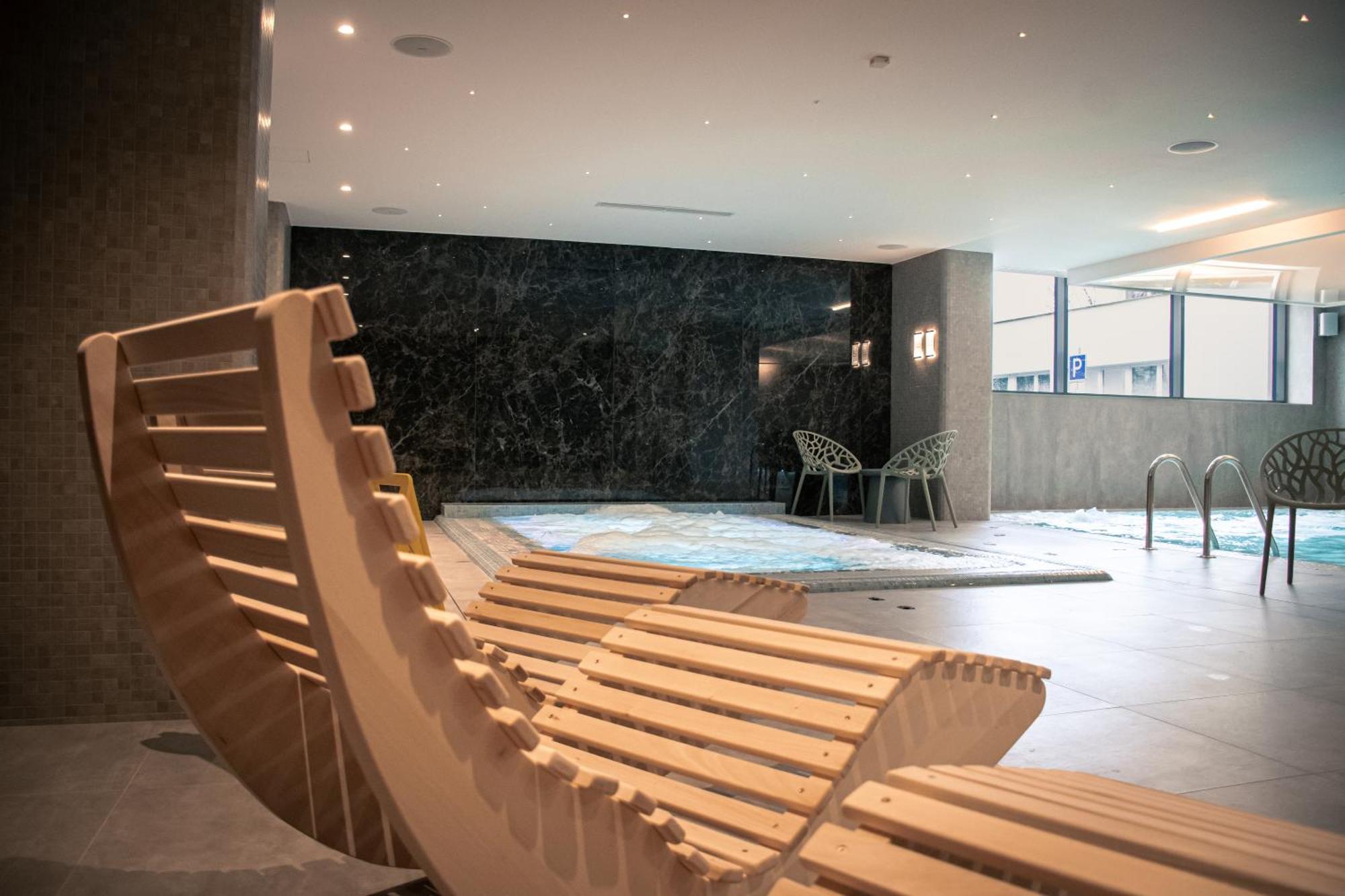 Rm Hotel Wellness & Congress Prievidza Exterior foto