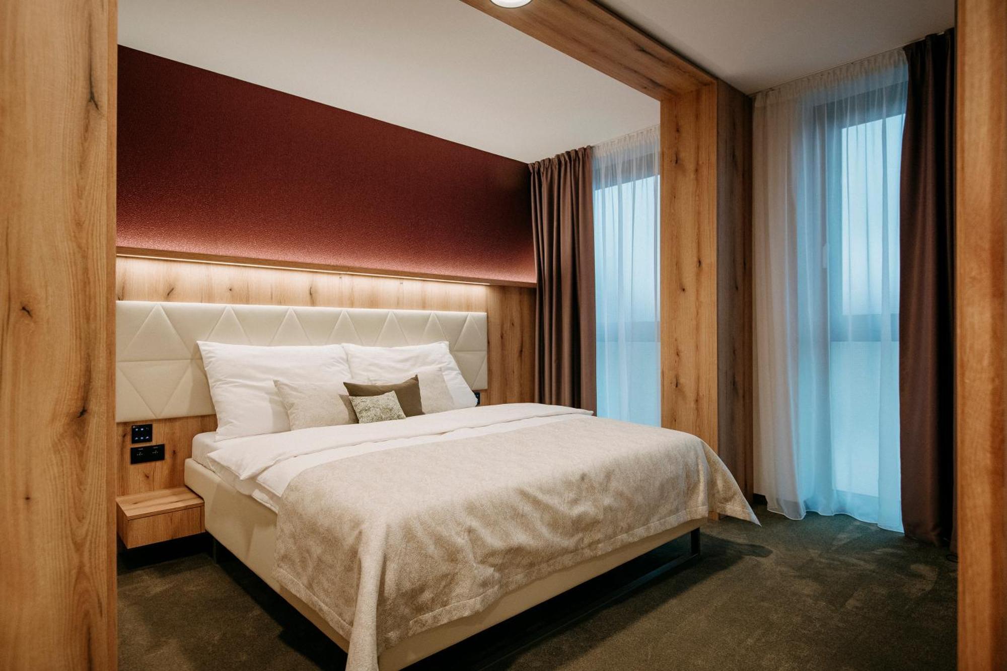 Rm Hotel Wellness & Congress Prievidza Exterior foto