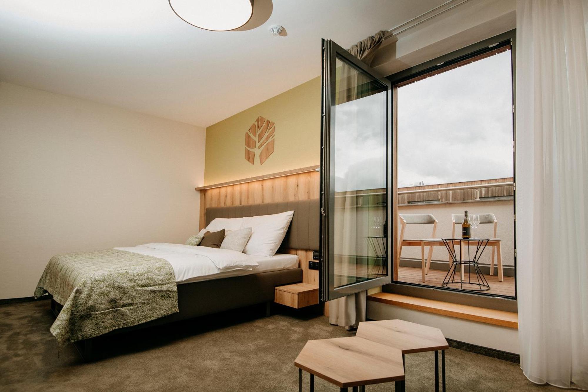 Rm Hotel Wellness & Congress Prievidza Exterior foto